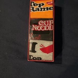 New mens Bioworld Cup Noodles - 3 pack crew socks Size 8-12